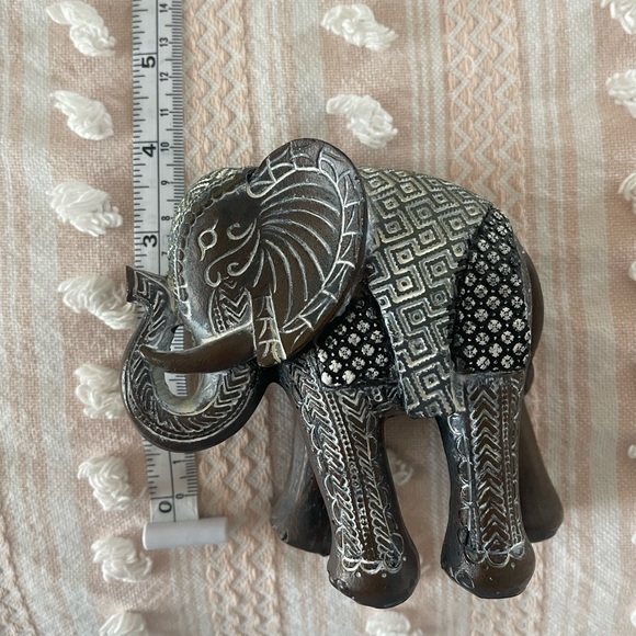 Elephant Decor - Picture 7 of 7